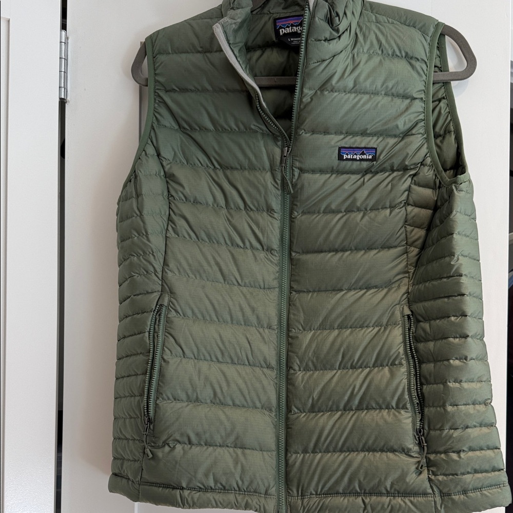 Patagonia Women's Olive Quilted Vest
